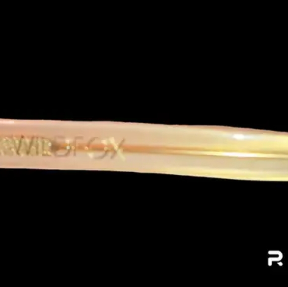 NEW WildFox Unisex Deluxe Harper Clear Yellow Sunglasses - Picture 7 of 7